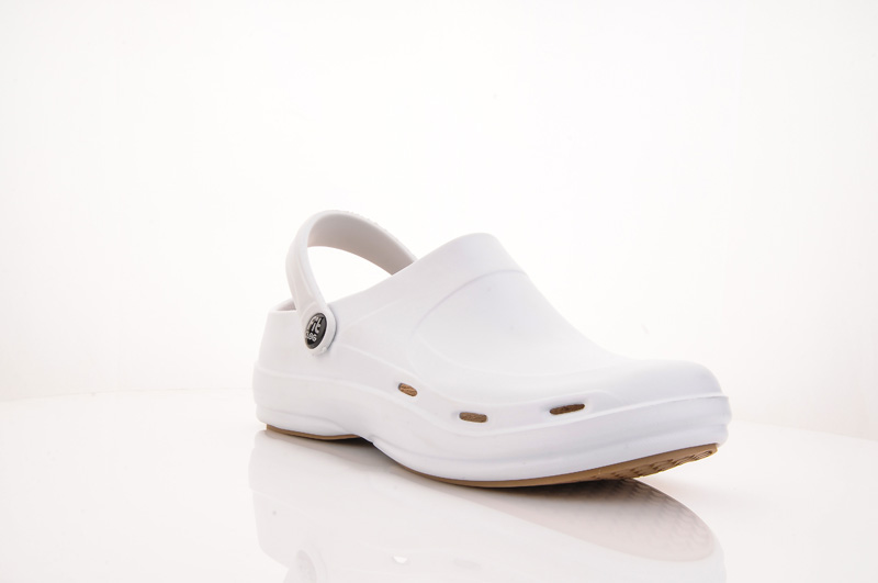 https://medcloth.by/images/stories/virtuemart/product/fitclog_bialy_prawy_0032.jpg