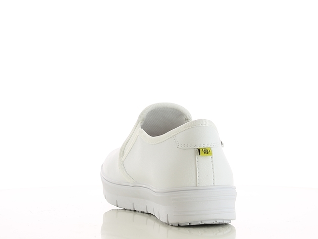 https://medcloth.by/images/stories/virtuemart/product/nadine-wht-0007.jpg